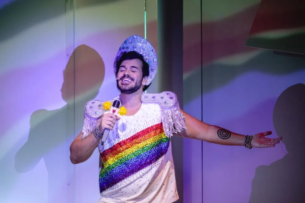 Espetáculo “Além do arco-íris“ faz últimas apresentações no próximo fim de semana